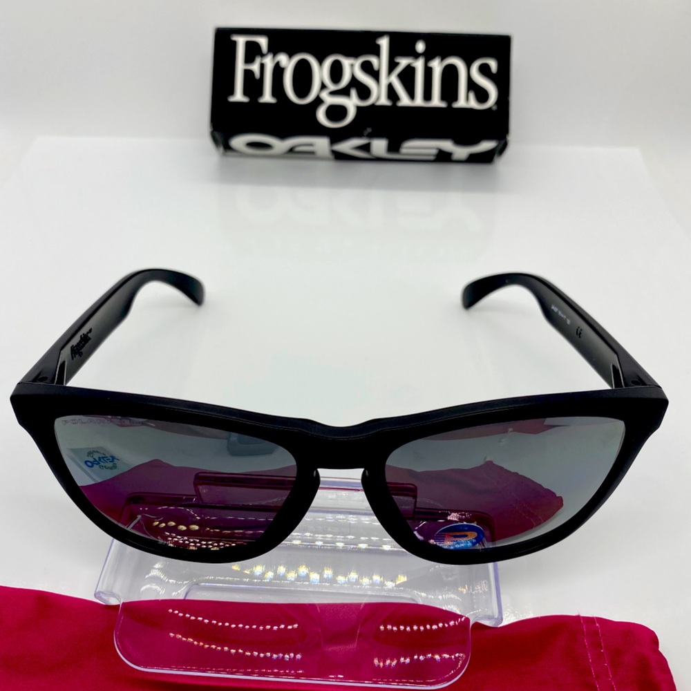 OAKLEY FROGSKIN SUNGLASSES POLARIZED